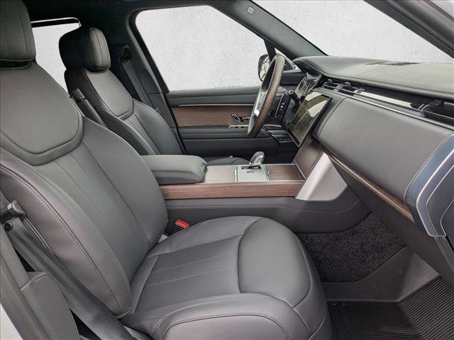 New 2025 Land Rover Range Rover Long Wheelbase SE image 16