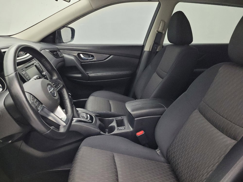 Used 2018 Nissan Rogue SV AWD/4WD image 17