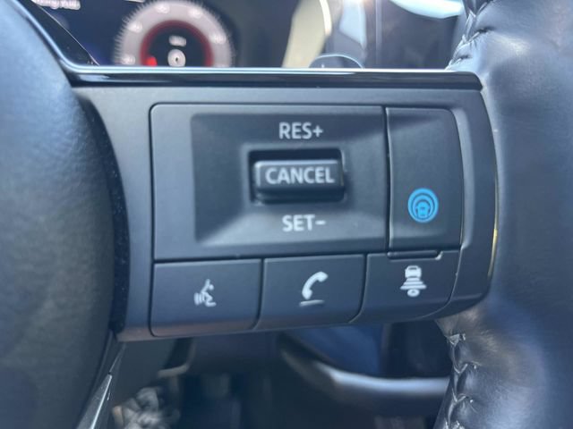 Used 2023 Nissan Pathfinder Platinum AWD/4WD image 38