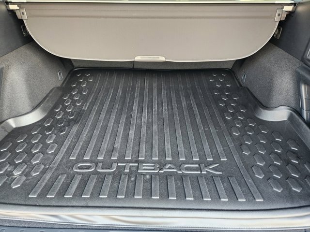 Used 2025 Subaru Outback Onyx Edition image 33