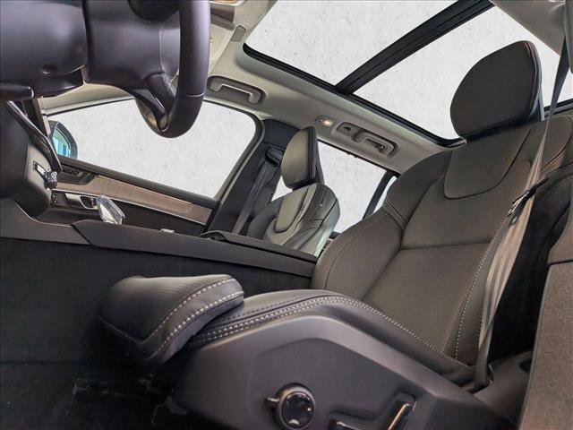 New 2026 Volvo XC90 T8 Ultra w/ Protection Package image 4