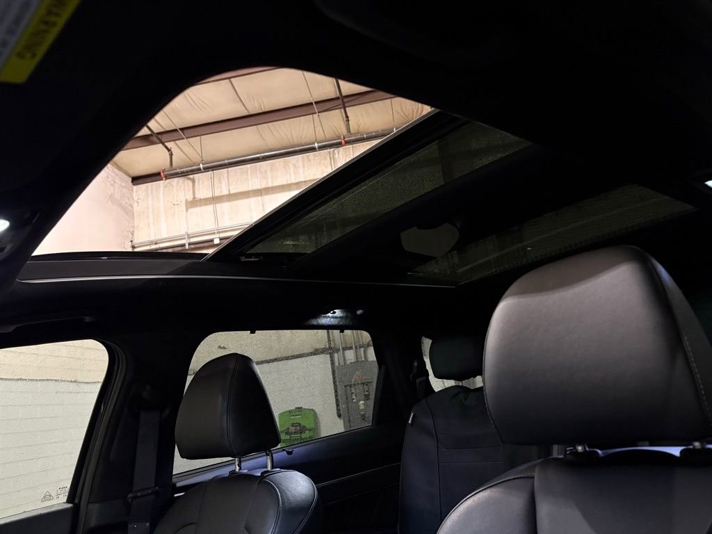 Used 2024 Kia Sorento SX Prestige image 23