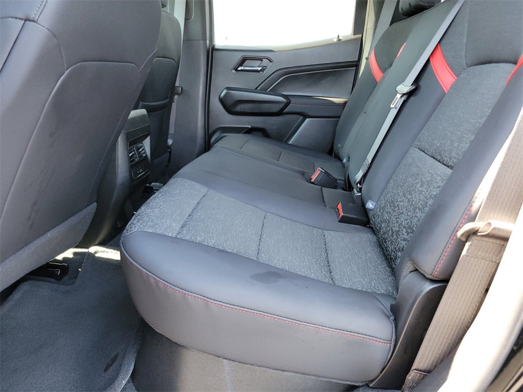 Used 2024 Chevrolet Colorado Z71 w/ Z71 Convenience Package 2 image 16