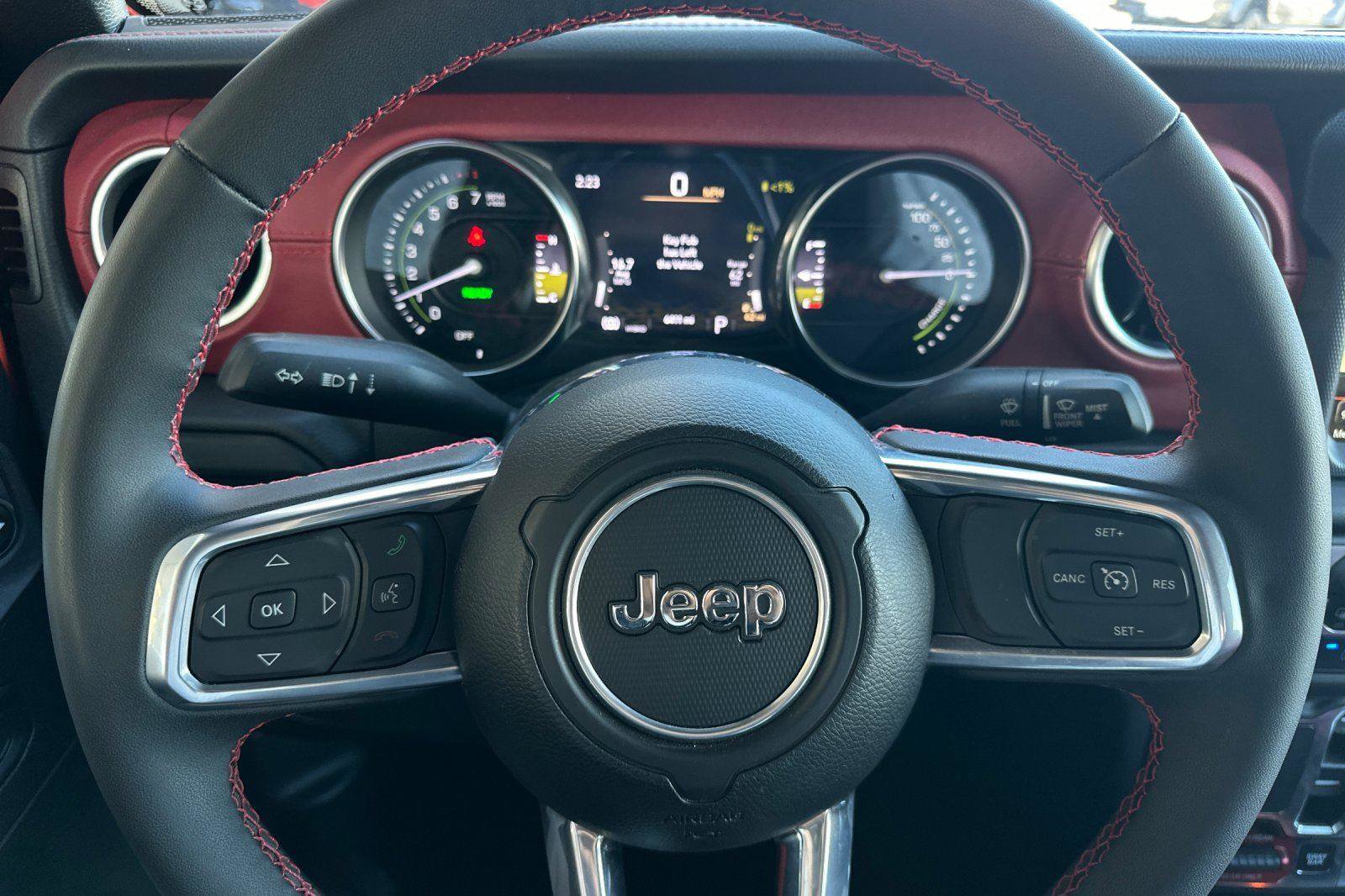 Used 2023 Jeep Wrangler Unlimited Rubicon 4xe image 26