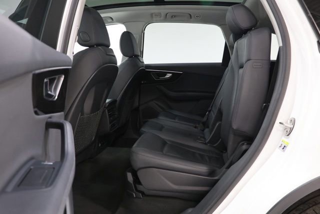 Used 2024 Audi Q7 3.0T Premium Plus AWD/4WD image 27
