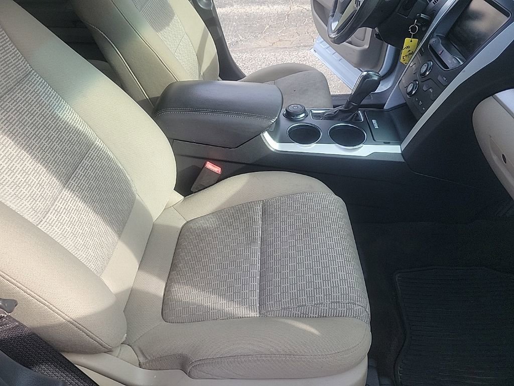 Used 2014 Ford Explorer XLT image 23
