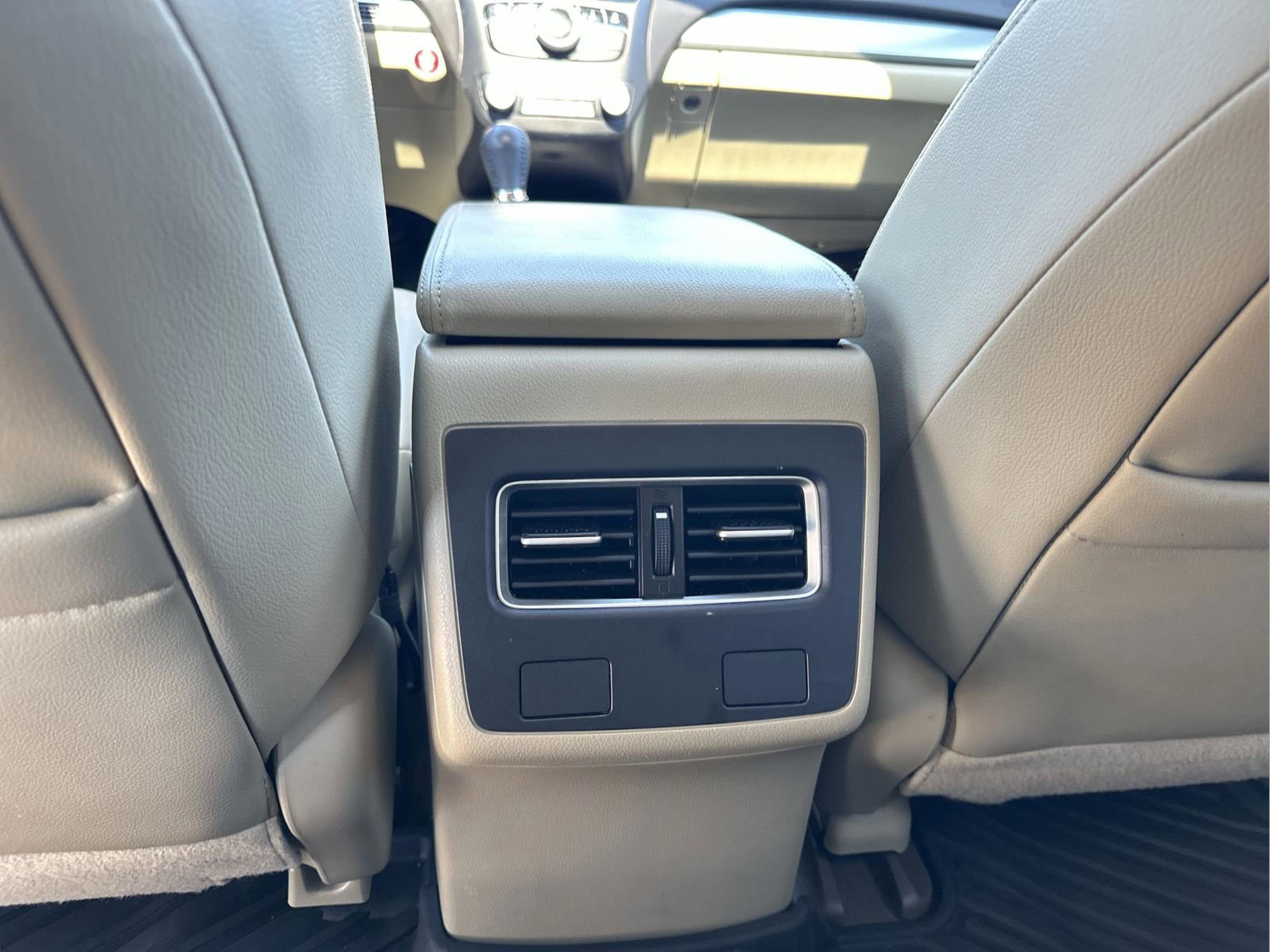 Used 2017 Acura RDX AWD w/ Technology Package image 32