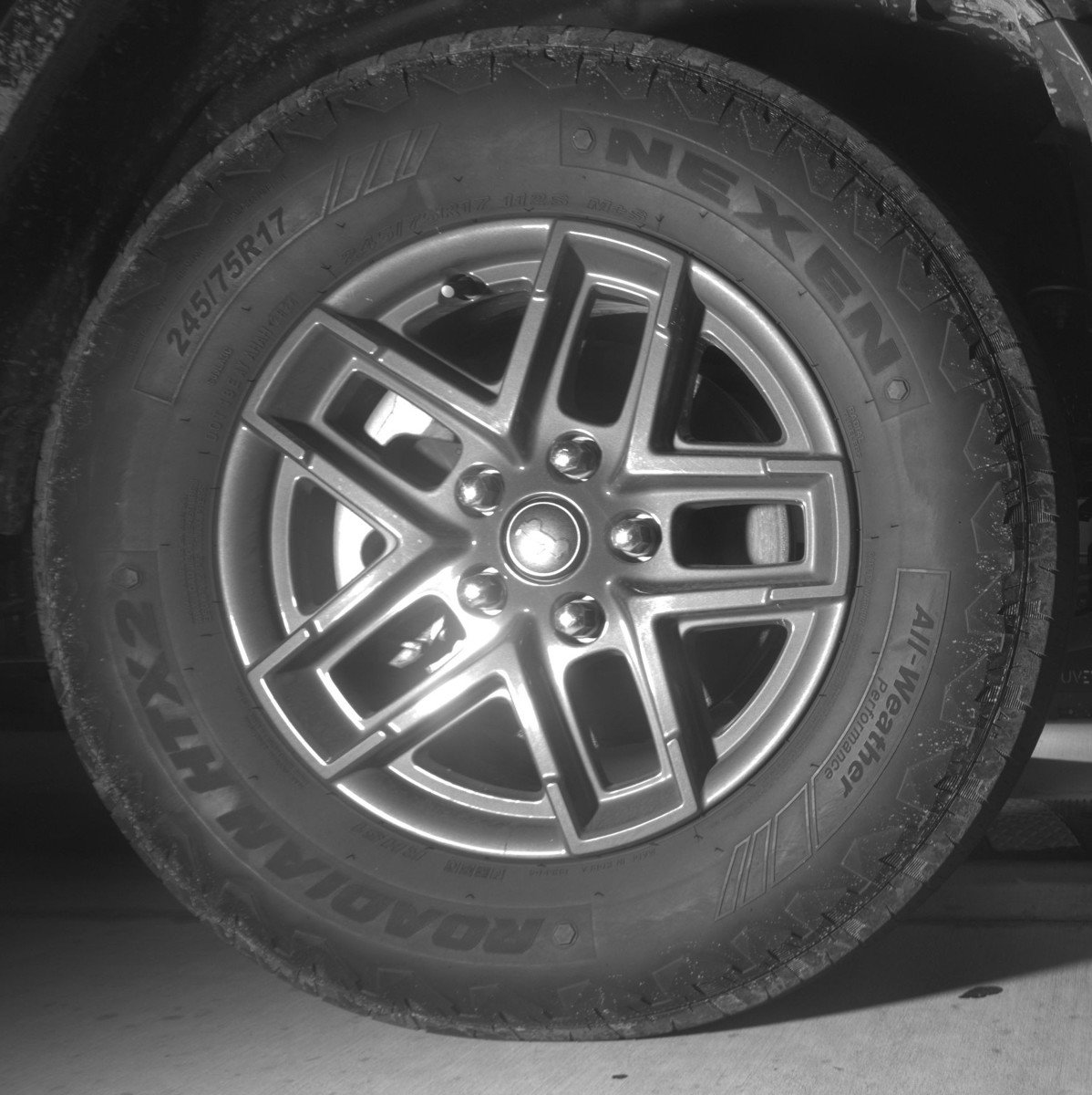 Used 2025 Jeep Wrangler Sport S image 13