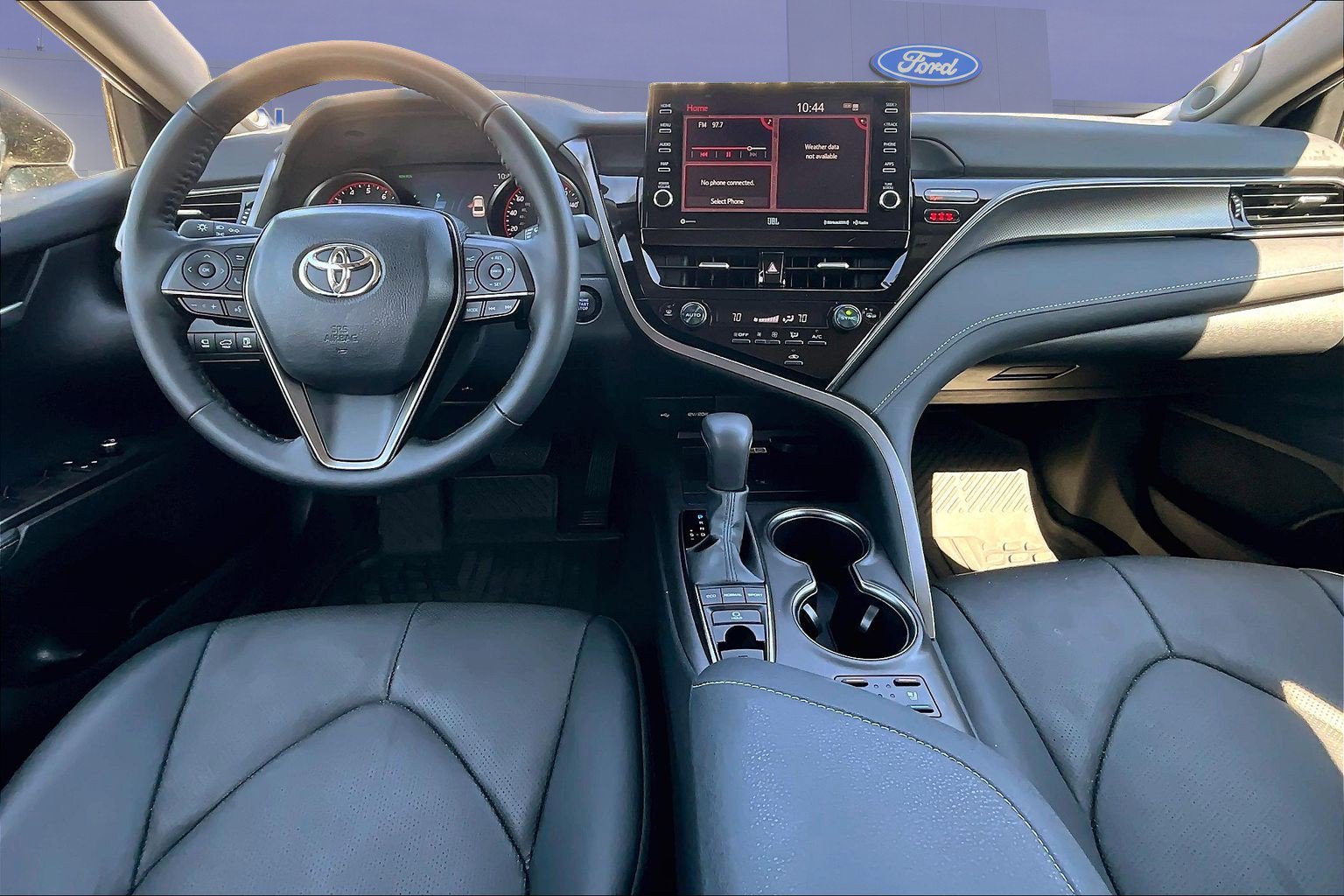 Used 2024 Toyota Camry XSE w/ Navigation Package FWD image 7