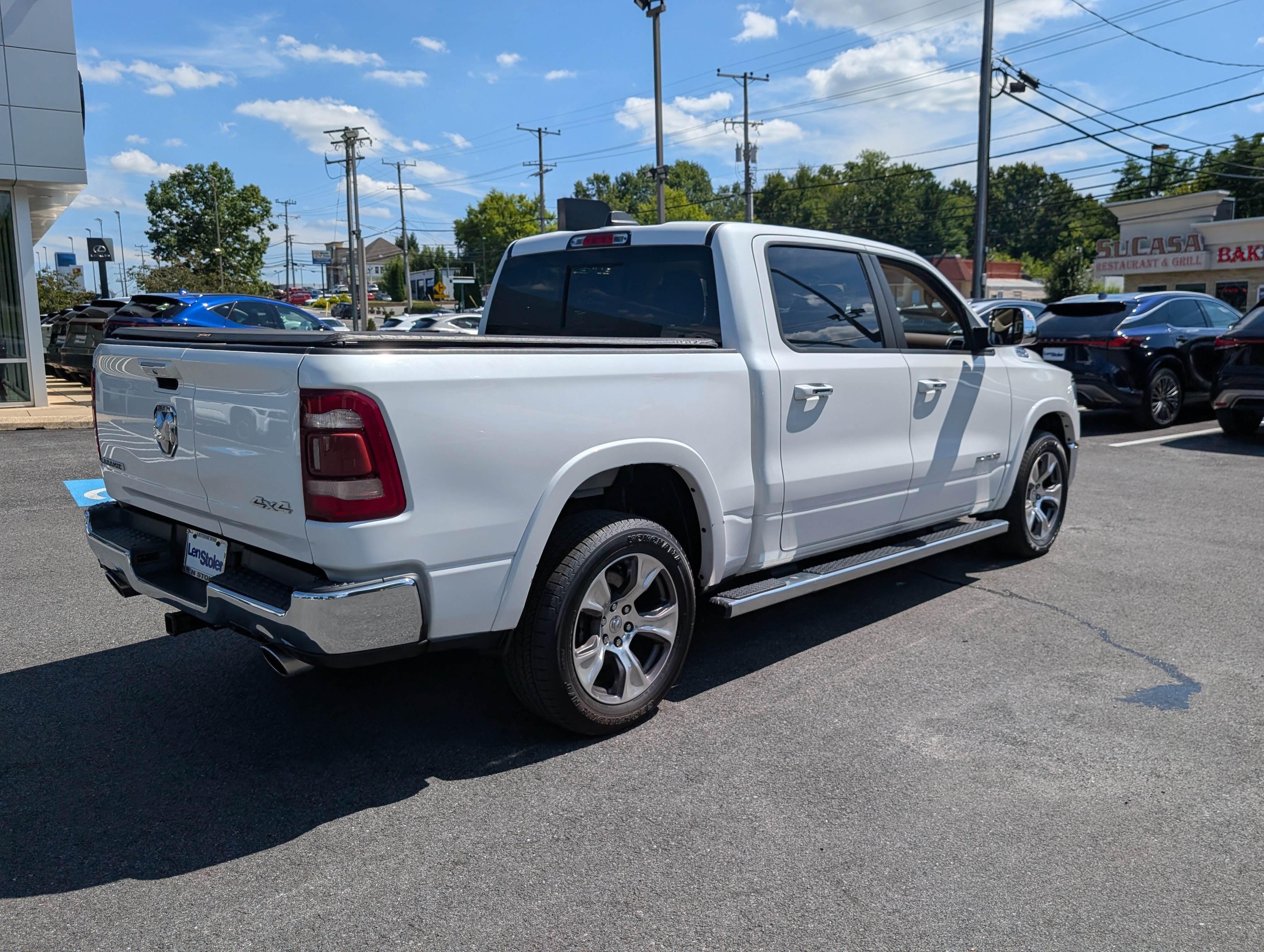 Used 2020 RAM 1500 Laramie AWD/4WD image 3