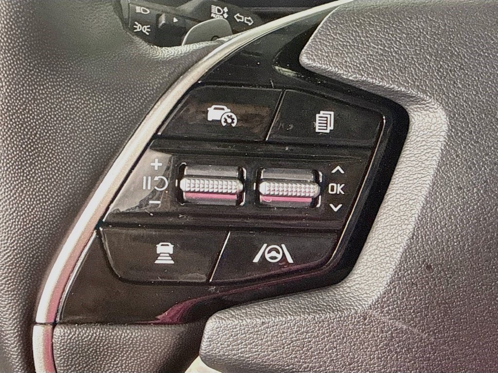 Used 2023 Kia Niro Wave FWD image 13