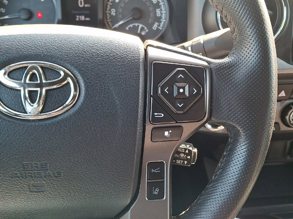 Used 2019 Toyota Tacoma TRD Off-Road AWD/4WD image 21
