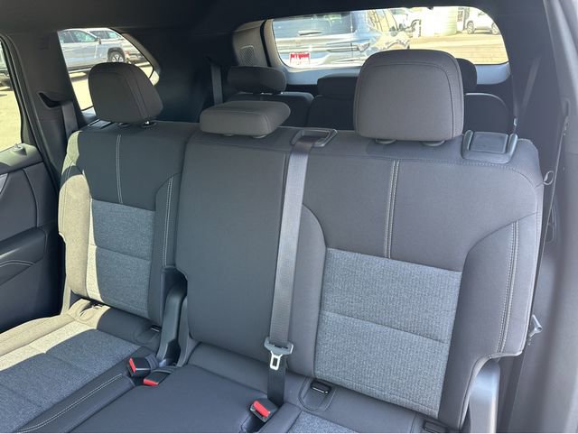 New 2025 GMC Acadia Elevation image 4