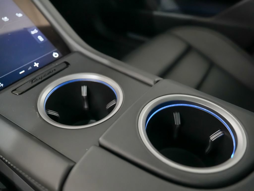 New 2026 Porsche Taycan image 34