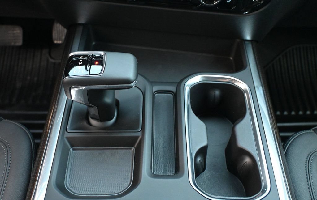 Used 2026 Chevrolet Silverado 1500 RST w/ All Star Edition Plus AWD/4WD image 17