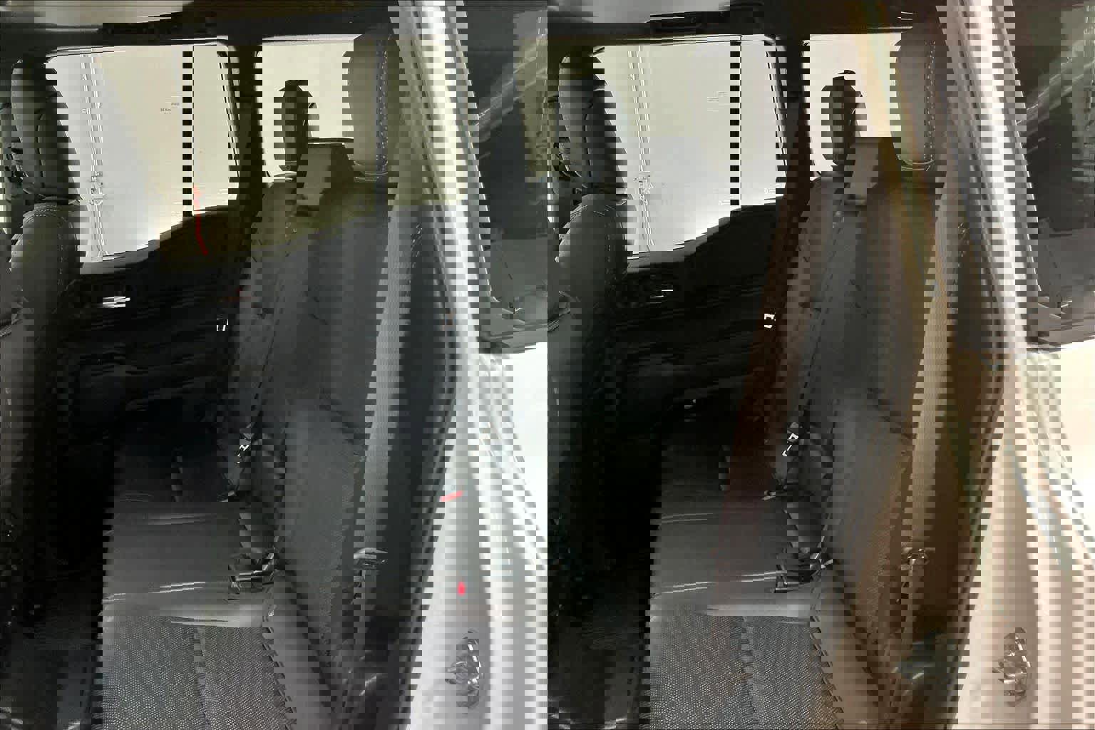 Used 2025 Toyota Land Cruiser image 28