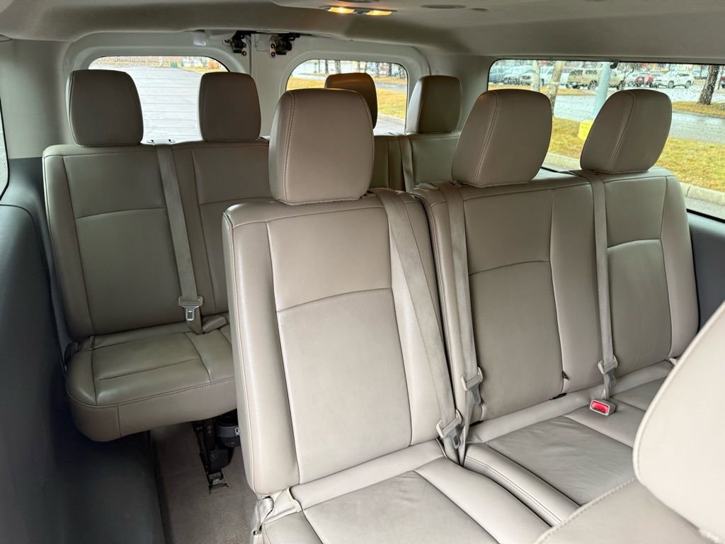 Used 2013 Nissan NV 3500 SL w/ Technology Pkg image 18