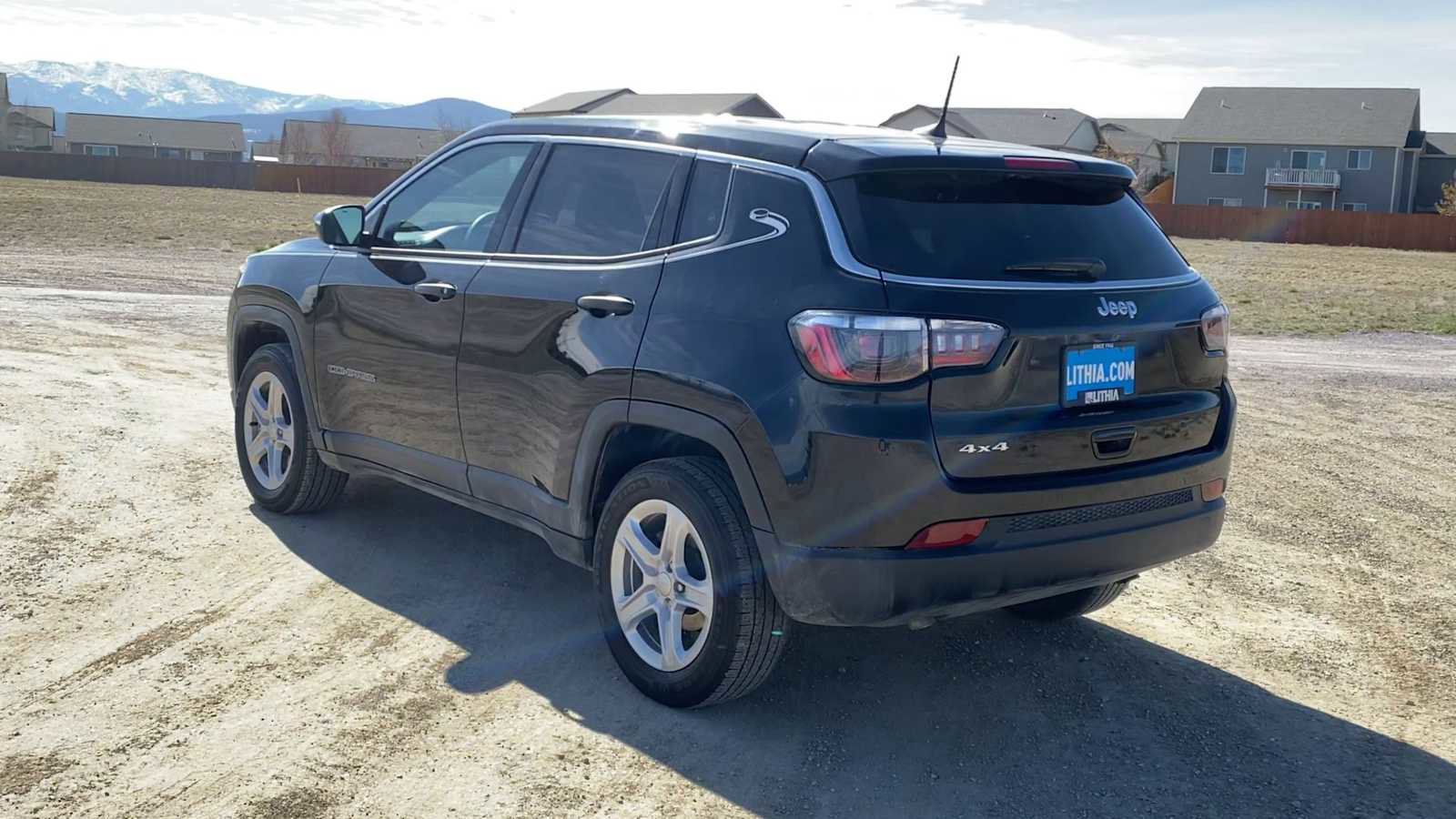 Used 2024 Jeep Compass Sport image 7