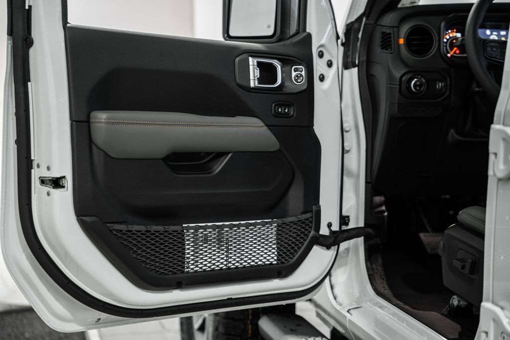 New 2026 Jeep Gladiator Mojave image 35