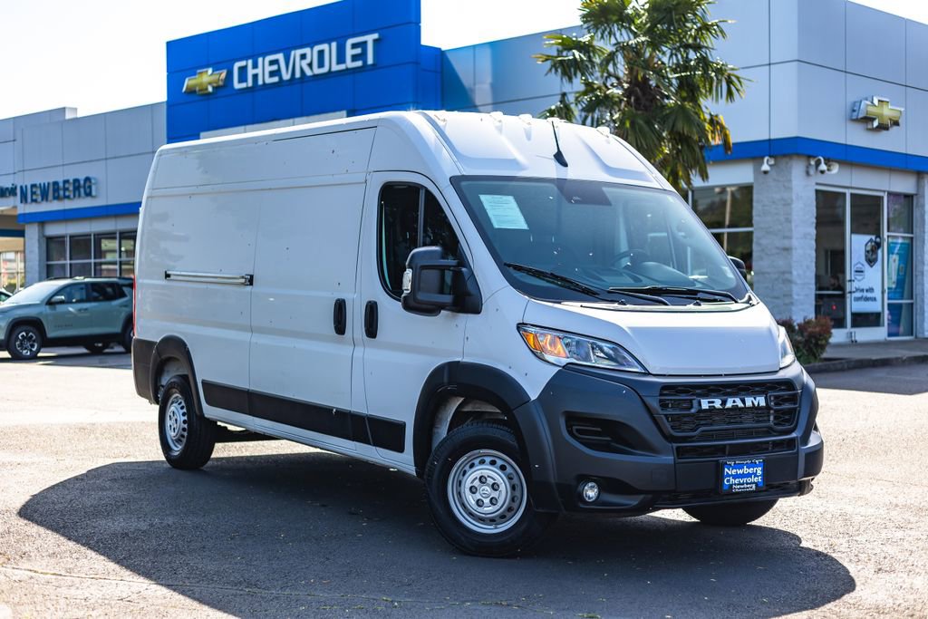 Used 2025 RAM ProMaster 2500 w/ Convenience Group FWD image 1