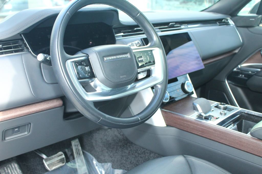 Used 2023 Land Rover Range Rover SE image 15