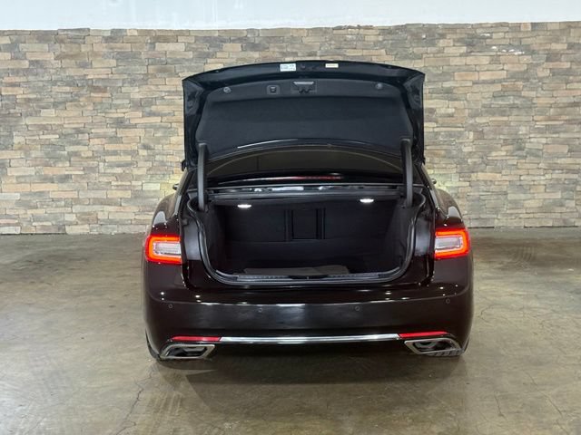 Used 2020 Lincoln Continental Reserve w/ Luxury Package AWD/4WD image 9
