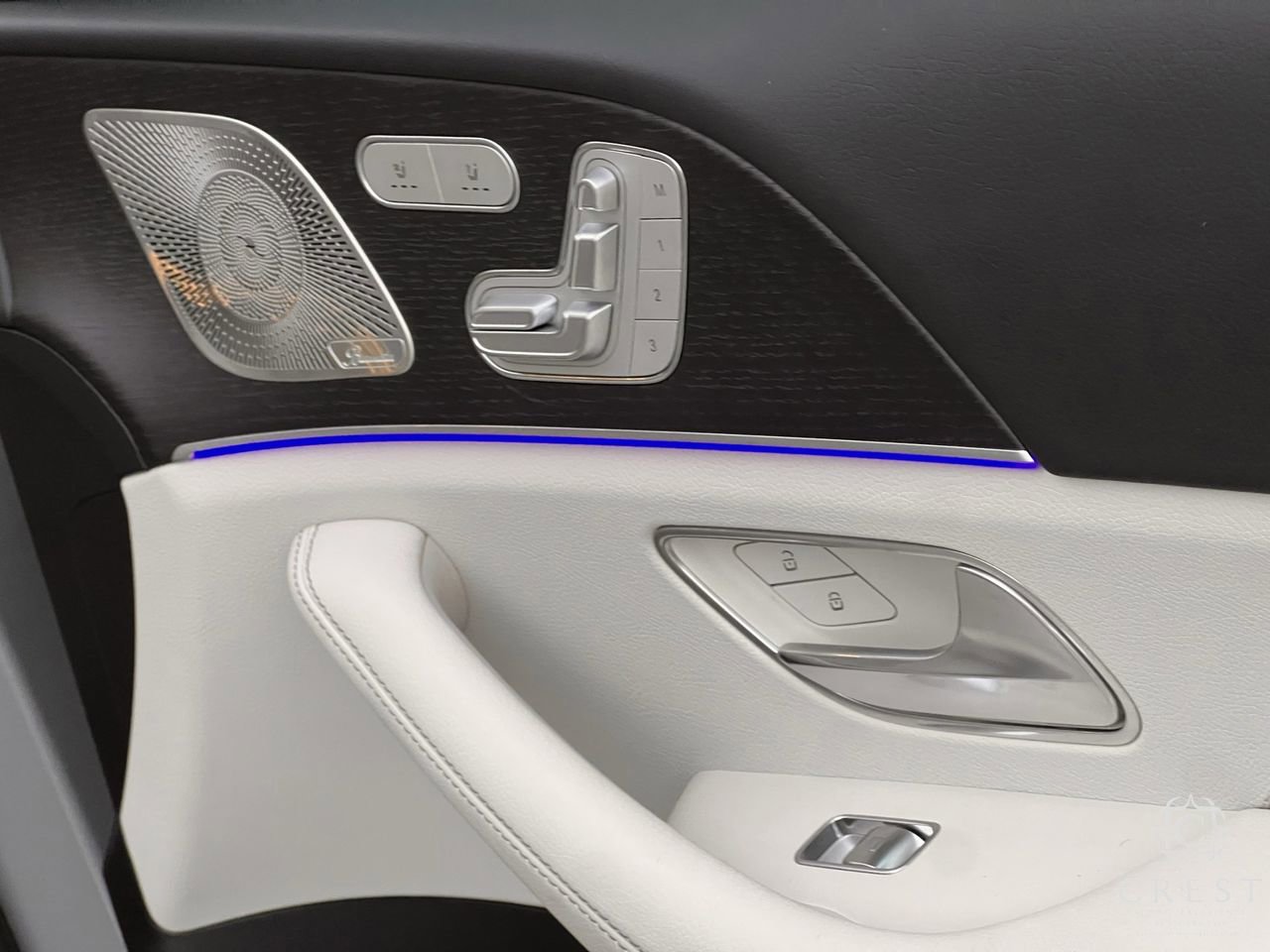 Used 2025 Mercedes-Benz GLS 580 4MATIC image 26