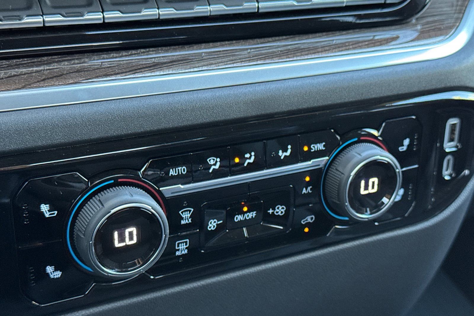 New 2026 Chevrolet Silverado 1500 RST w/ Z71 Off-Road Package image 19