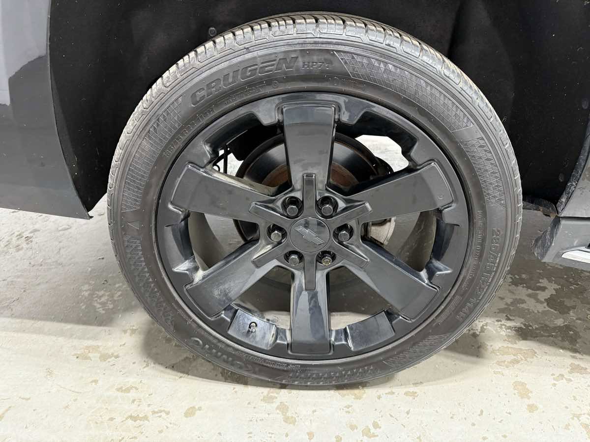 Used 2020 Chevrolet Suburban Premier image 7