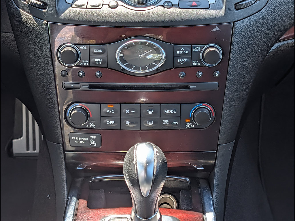 Used 2011 INFINITI G37 x Sedan w/ Premium Pkg AWD/4WD image 21