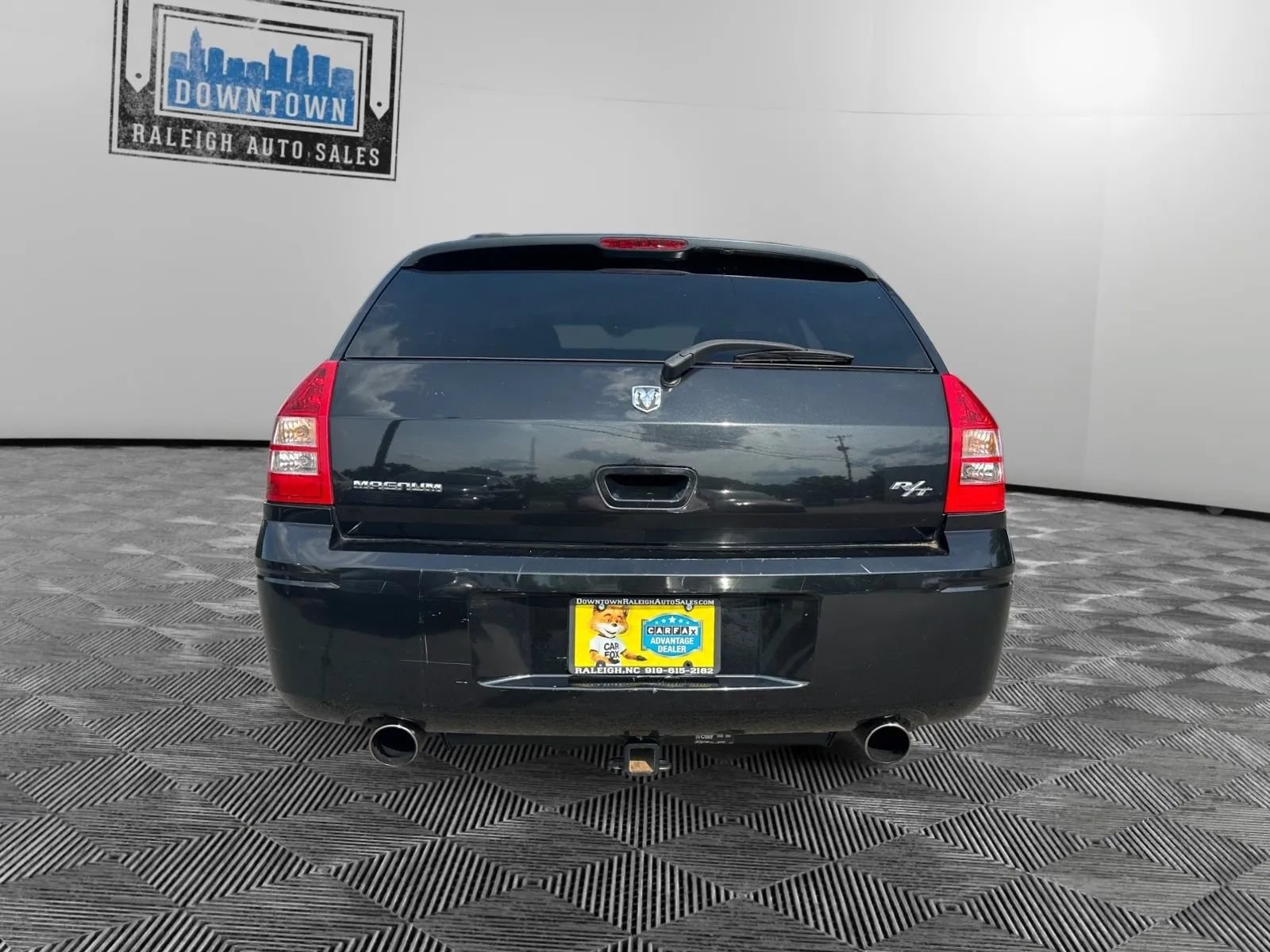 Used 2007 Dodge Magnum R/T w/ Convenience Group II RWD image 7