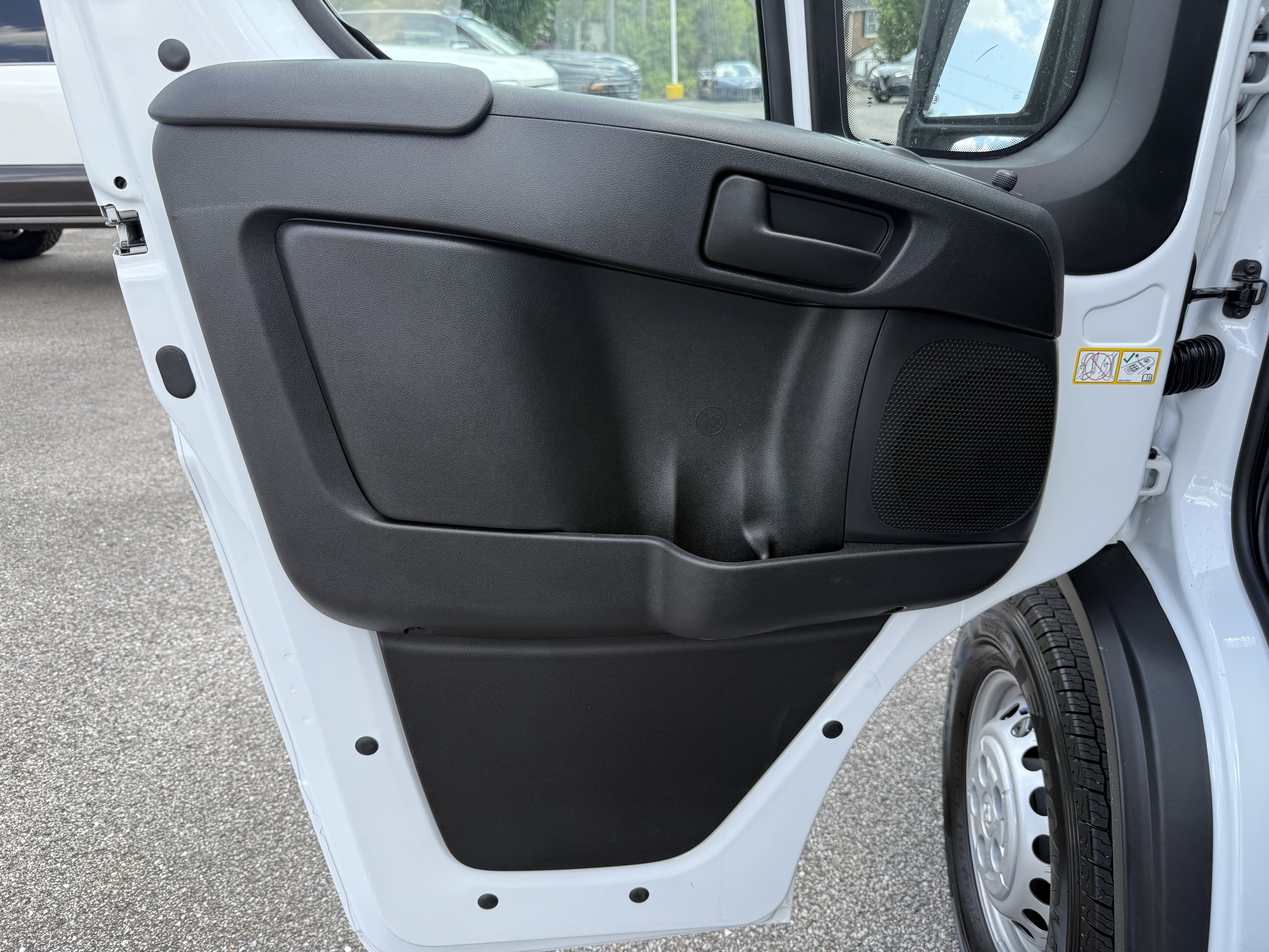 New 2026 RAM ProMaster 1500 w/ Convenience Group FWD image 14