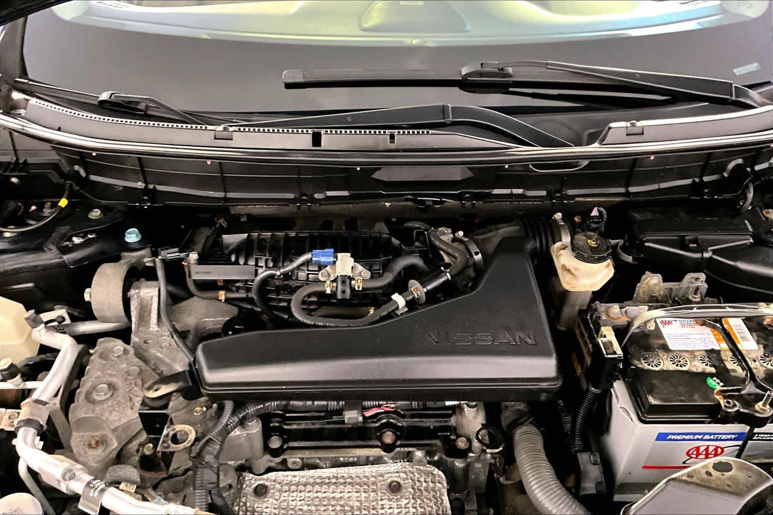 Used 2018 Nissan Rogue SV w/ Sun & Sound Touring Package AWD/4WD image 30