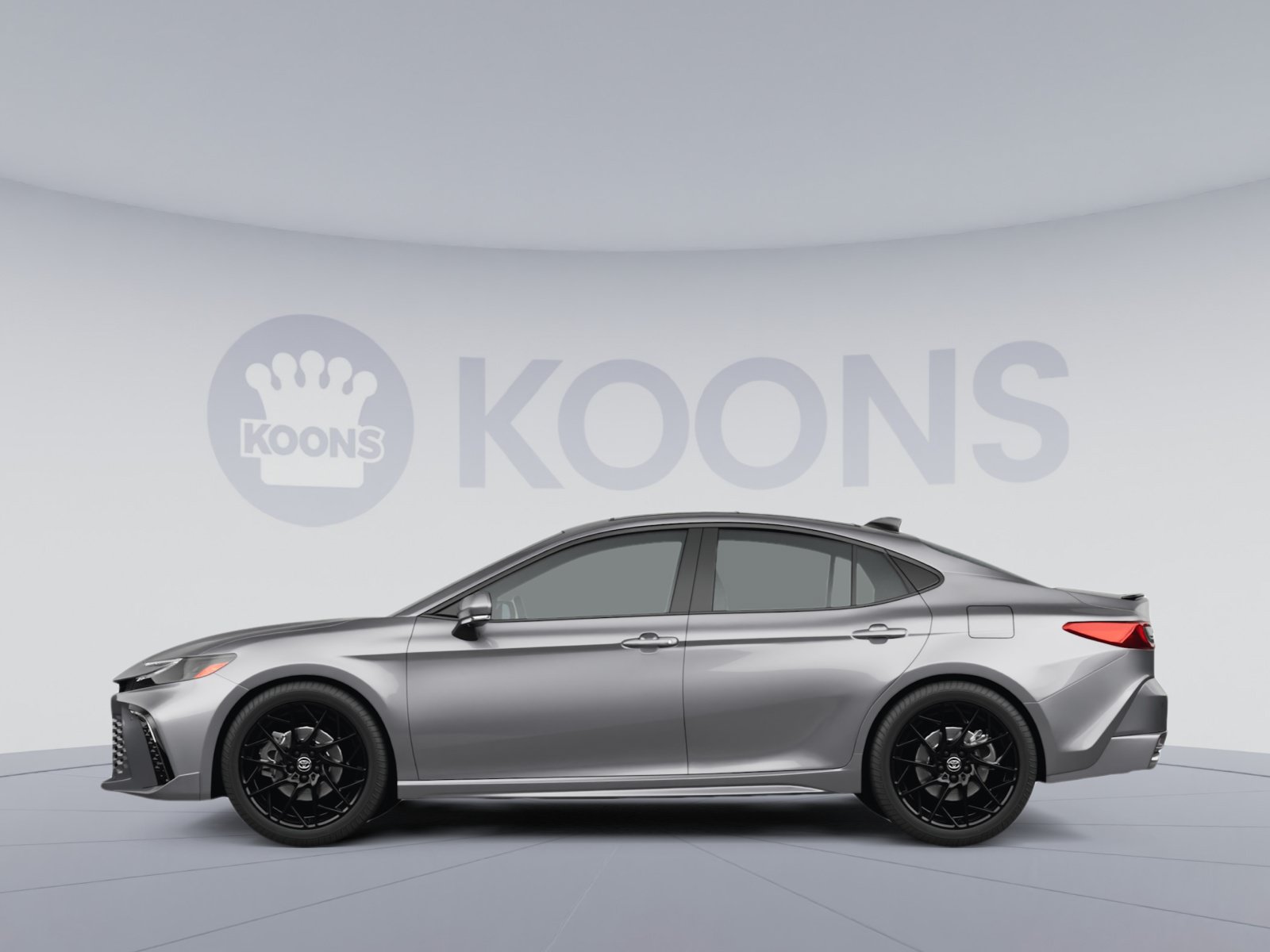 Used 2025 Toyota Camry SE FWD image 2
