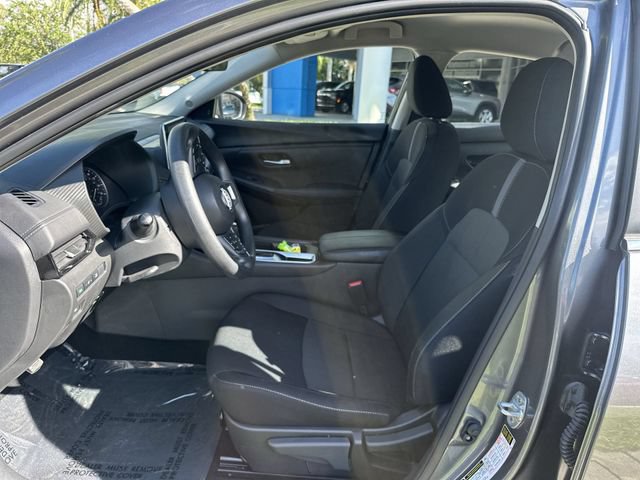 Used 2025 Nissan Sentra SV FWD image 30