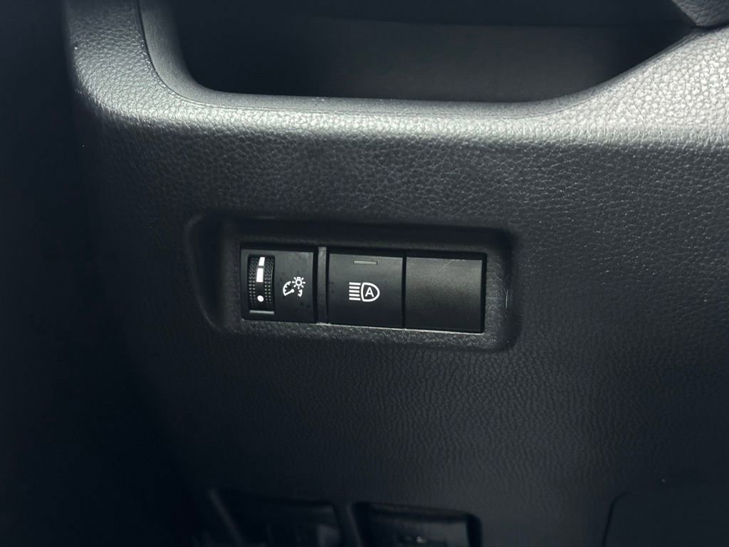 Used 2023 Toyota RAV4 Adventure image 28