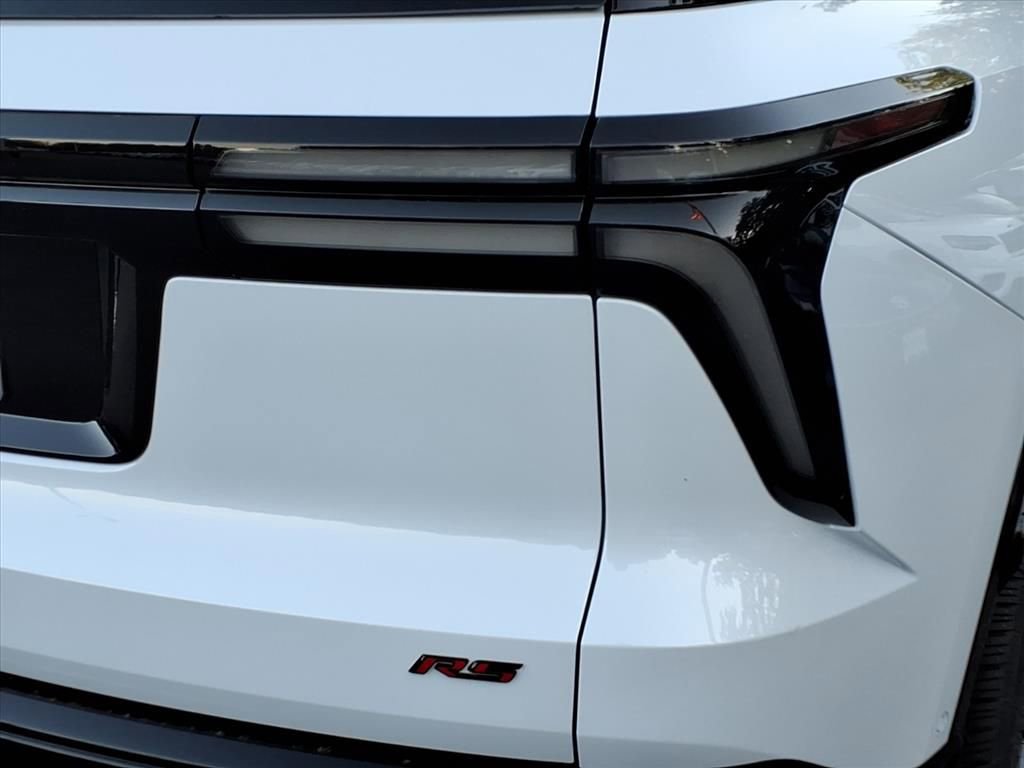 New 2026 Chevrolet Traverse RS FWD image 9