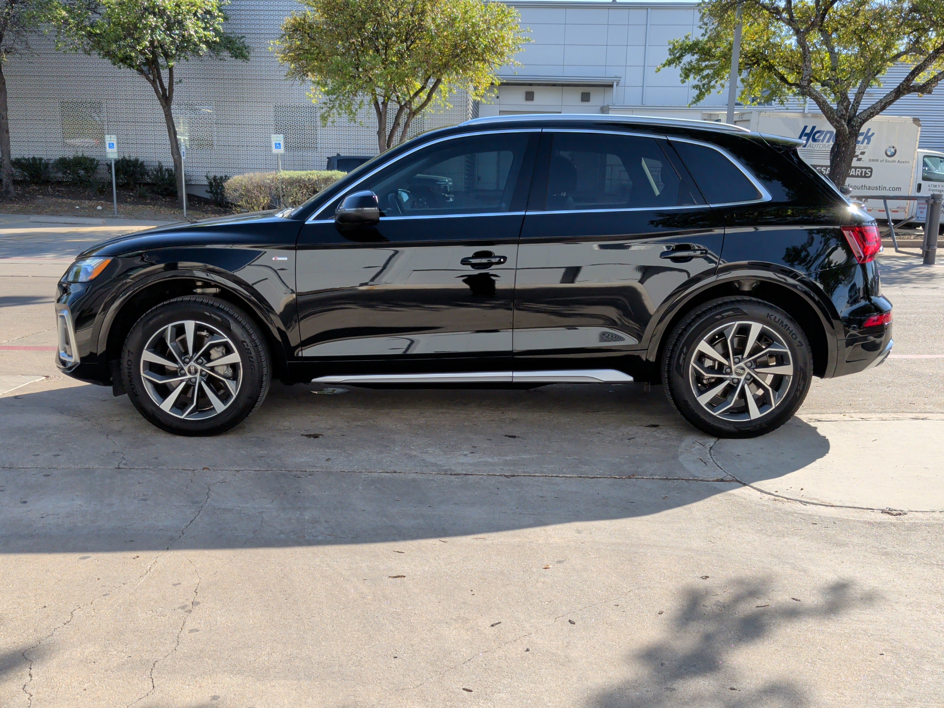 Certified 2023 Audi Q5 2.0T Premium w/ Convenience Package image 7