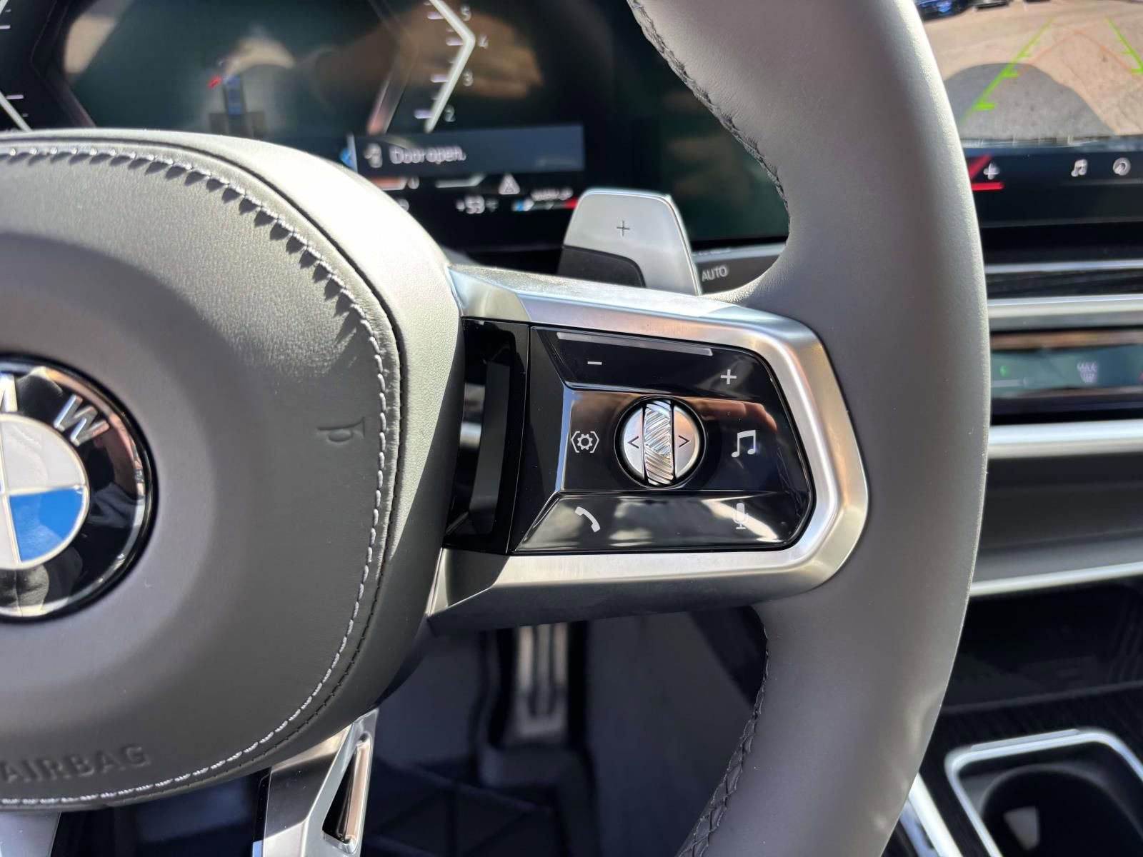 New 2026 BMW 740i xDrive image 19