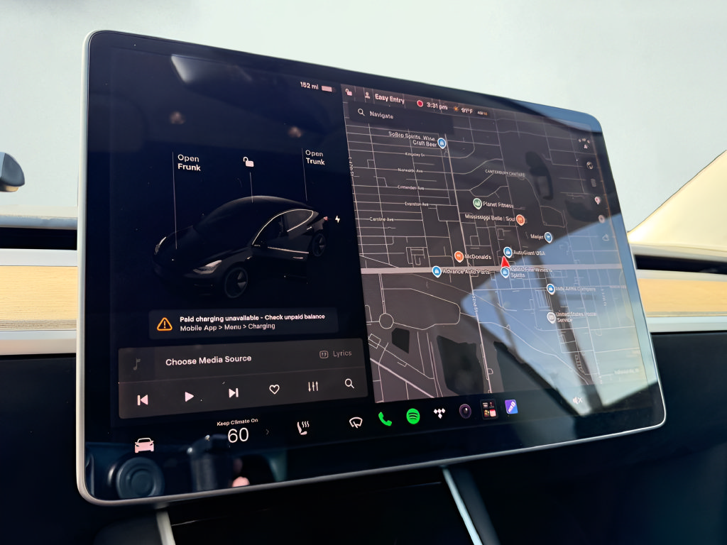 Used 2018 Tesla Model 3 Mid Range RWD image 42
