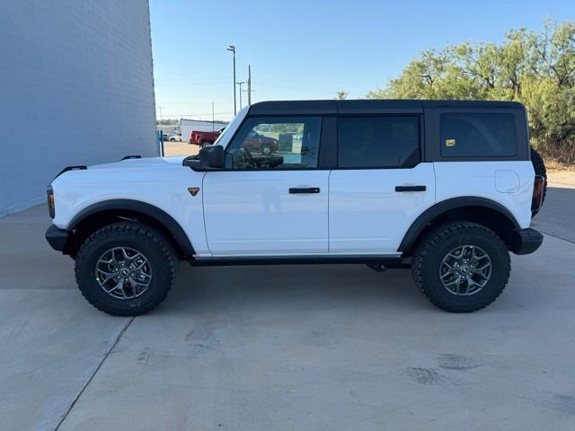 New 2025 Ford Bronco Badlands image 4