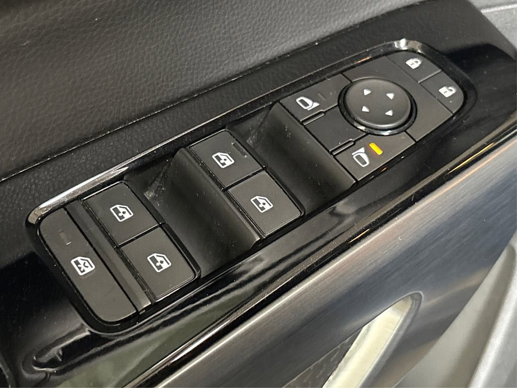 Certified 2023 Nissan Pathfinder SL w/ Lighting Package (N92) AWD/4WD image 39