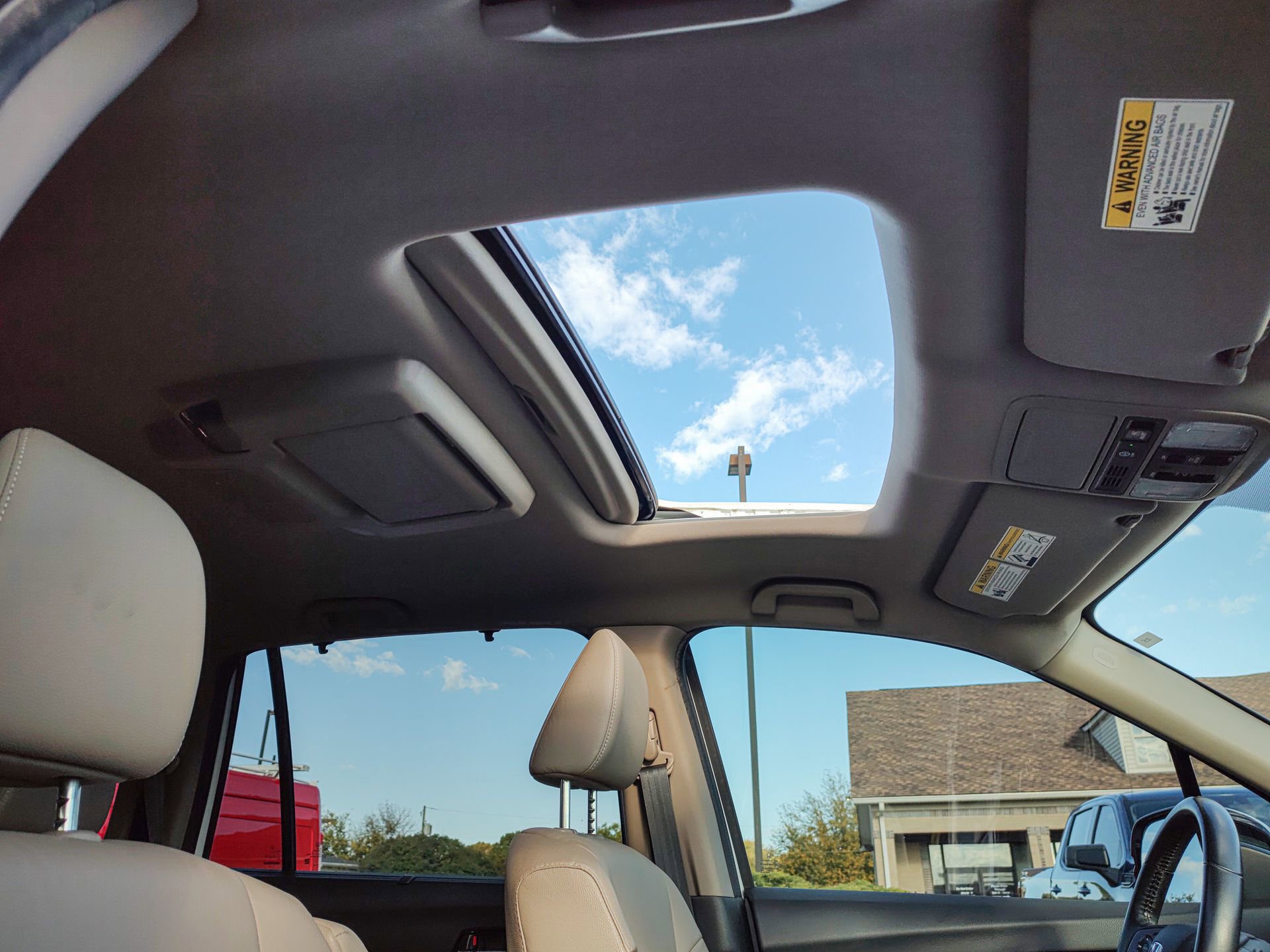 Used 2021 Honda Pilot Touring image 7