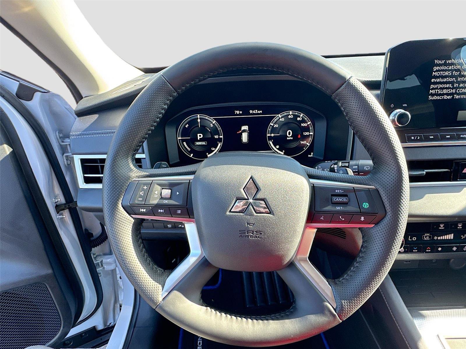 New 2025 Mitsubishi Outlander SEL image 11