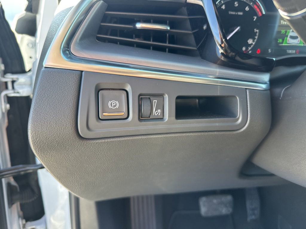 Certified 2025 Cadillac XT5 Luxury image 22