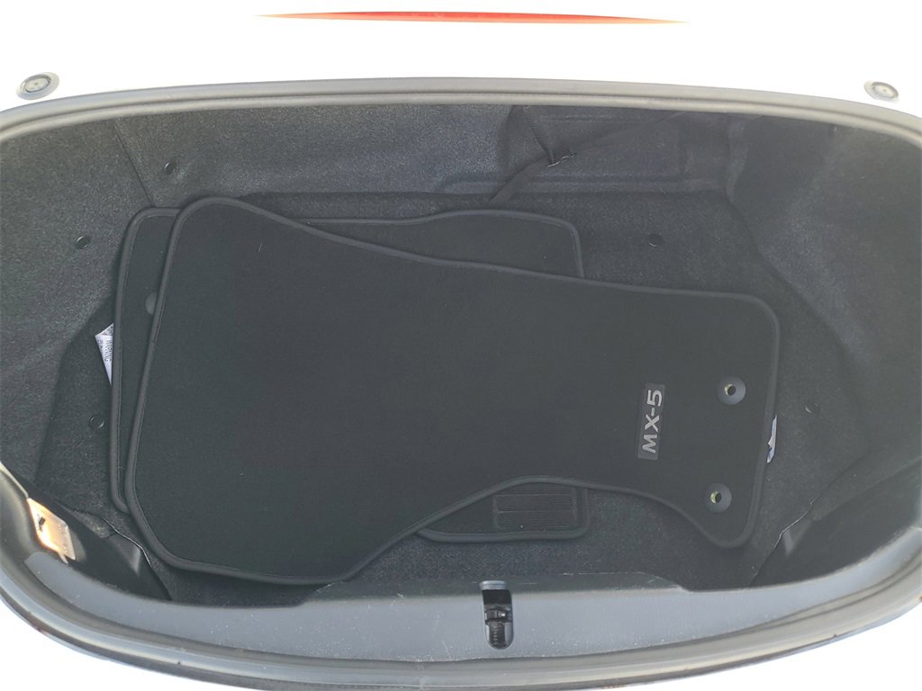 Used 2020 MAZDA MX-5 Miata Sport image 10