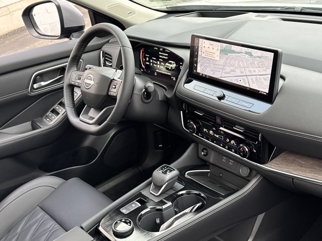 New 2025 Nissan Rogue Platinum w/ Tech Package AWD/4WD image 10