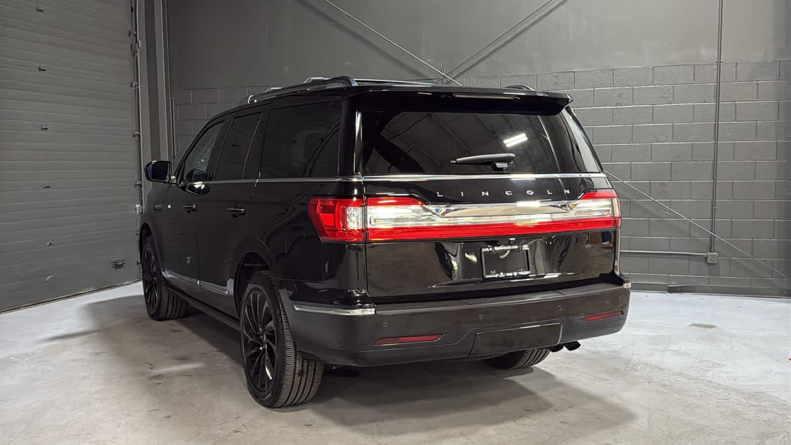 Used 2020 Lincoln Navigator Reserve w/ Equipment Group 208A Reserve AWD/4WD image 8