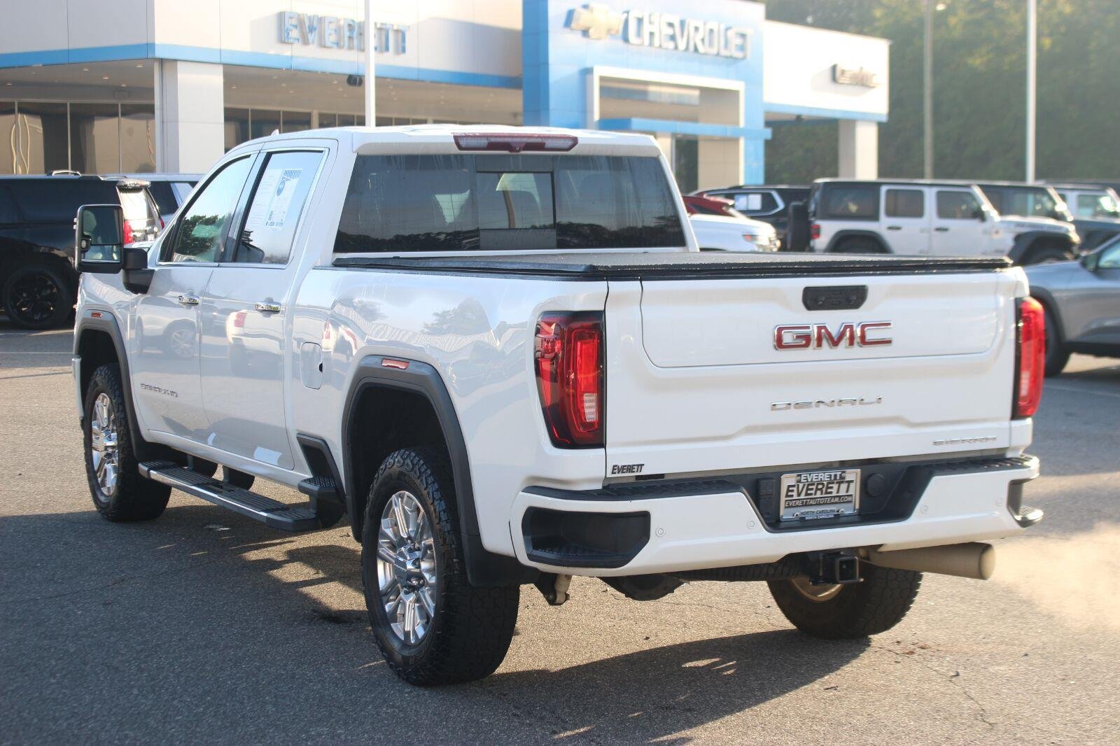 Used 2022 GMC Sierra 2500 Denali AWD/4WD image 5