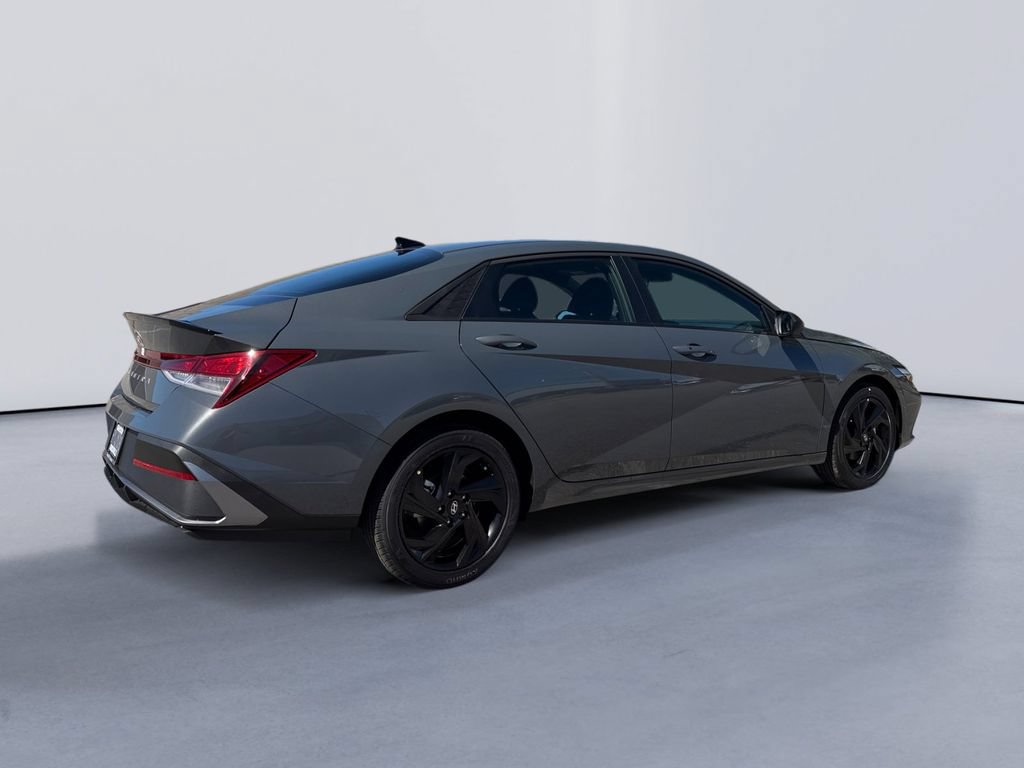 New 2026 Hyundai Elantra Sport FWD video 3